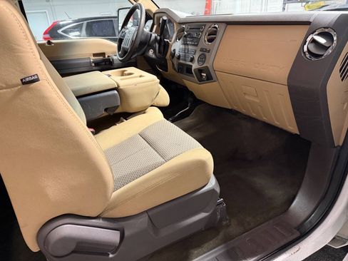 Used 2015 Ford F250 XLT AWD/4WD image 18
