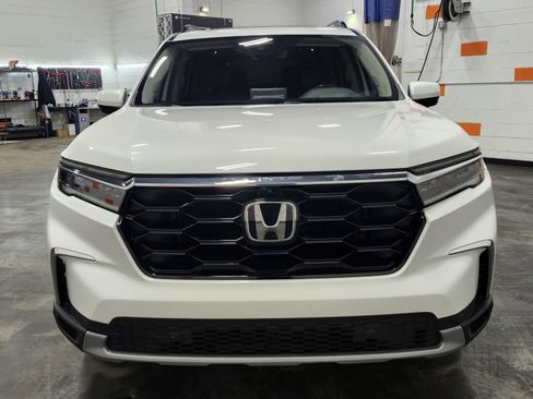 Used 2023 Honda Pilot Elite image 17