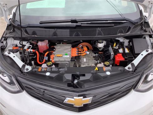 Used 2020 Chevrolet Bolt LT FWD image 17