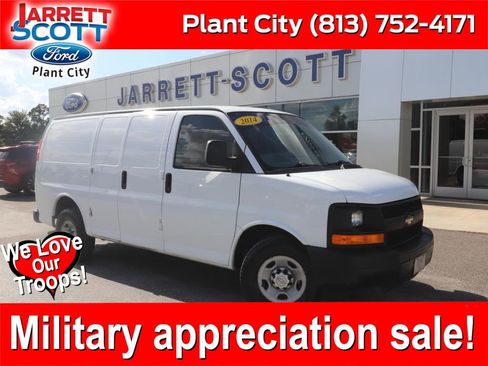 Used 2014 Chevrolet Express 3500 RWD image 1