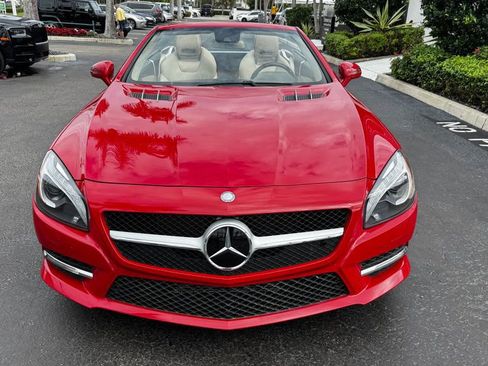 Used 2013 Mercedes-Benz SL 550 image 2