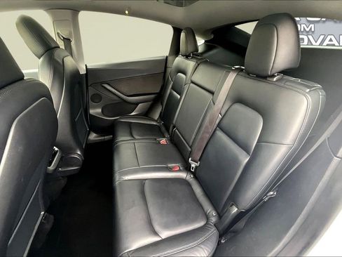 Used 2020 Tesla Model Y Long Range image 25