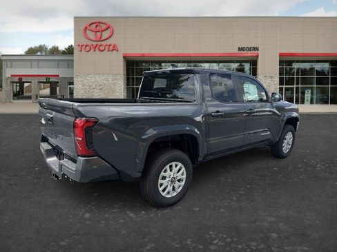 New 2026 Toyota Tacoma SR5 AWD/4WD image 5