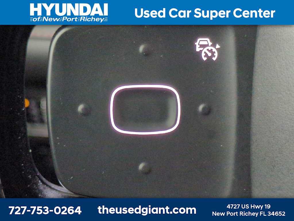 Used 2024 Lincoln Nautilus Reserve w/ Equipment Group 202A AWD/4WD image 30