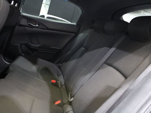 Used 2018 Honda Civic Sport image 12