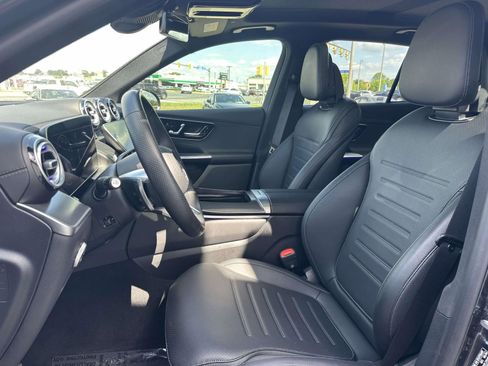 Used 2025 Mercedes-Benz GLC 300 4MATIC image 14