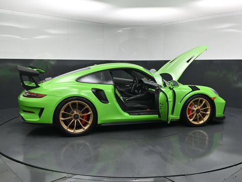Used 2019 Porsche 911 GT3 RS w/ Light Design Package RWD image 35
