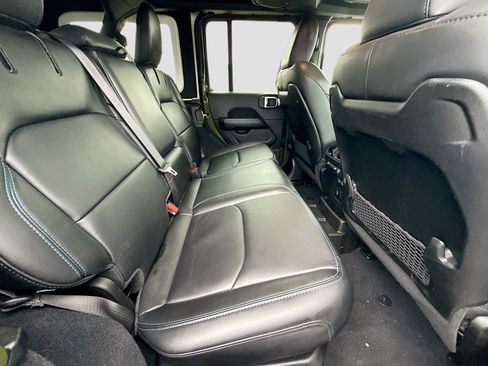 Used 2024 Jeep Wrangler Unlimited Rubicon 4xe image 27