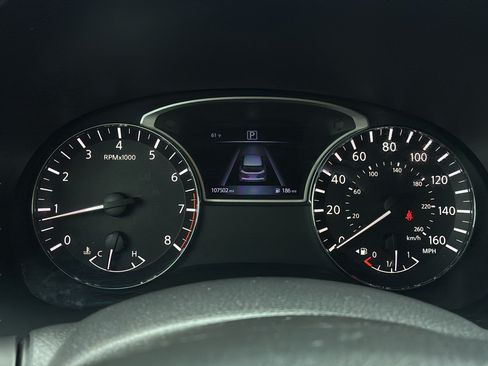 Used 2017 Nissan Pathfinder SV FWD image 26