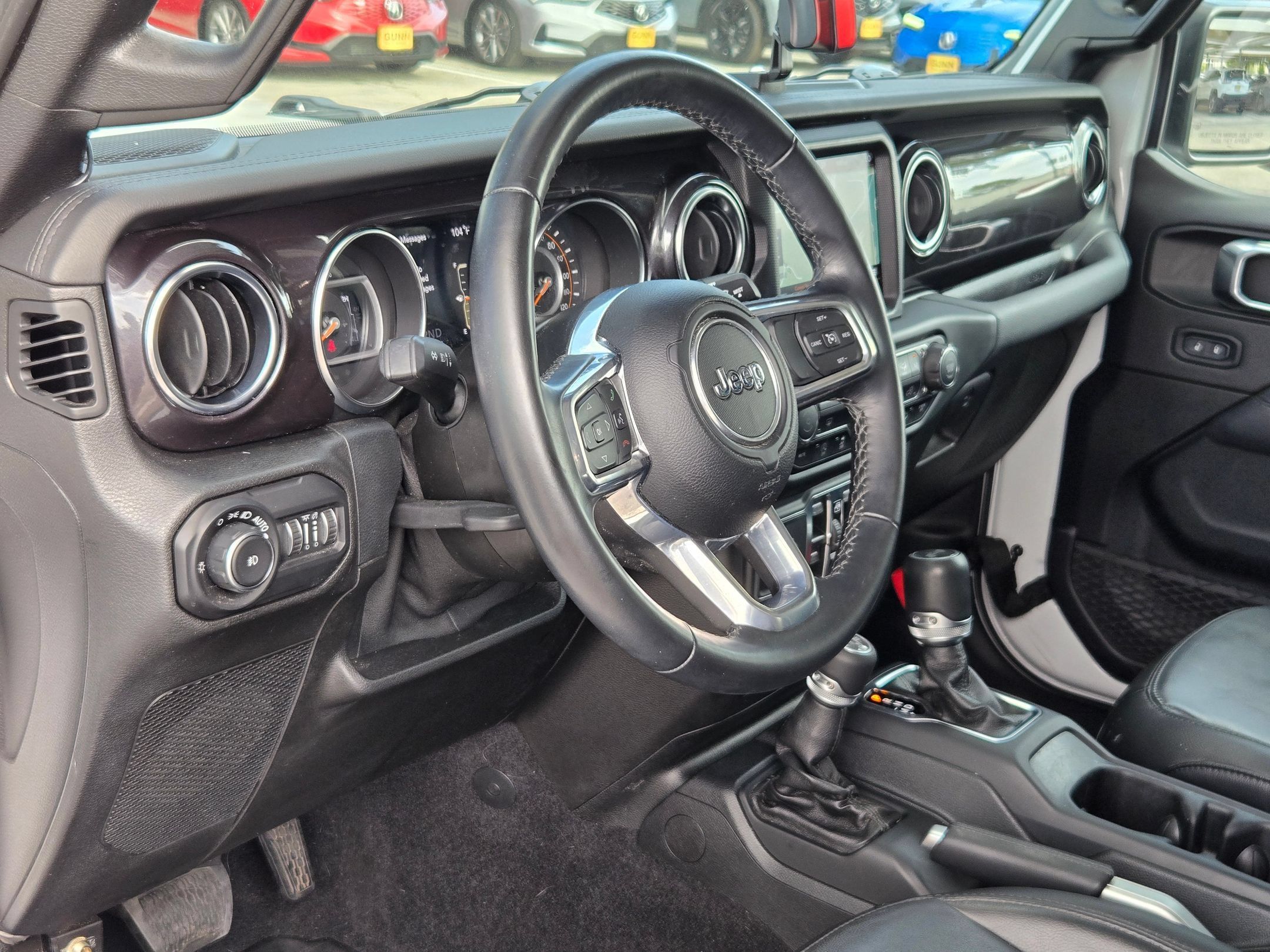 Used 2021 Jeep Wrangler Unlimited Sahara AWD/4WD image 12