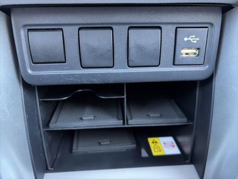 Certified 2022 Toyota Corolla Cross LE image 27