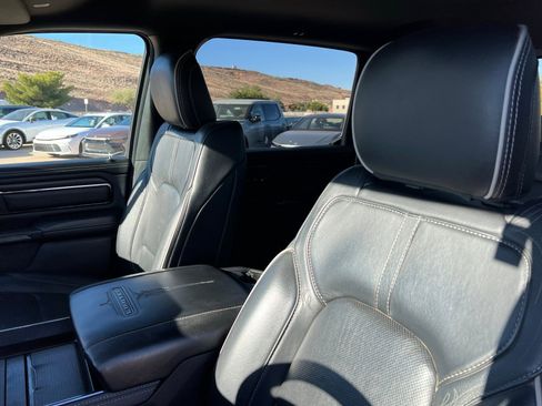 Certified 2022 RAM 1500 Limited image 17
