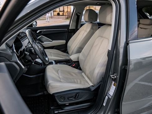 Used 2020 Audi Q3 2.0T Prestige w/ Prestige Package image 35