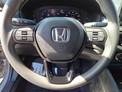 Used 2023 Honda Accord LX image 10