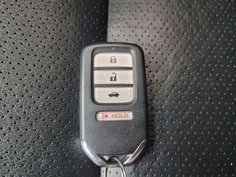 Used 2015 Honda Accord EX-L image 32