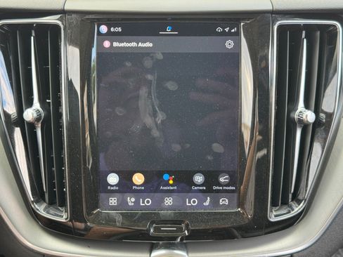 Used 2023 Volvo XC60 B5 Core w/ Climate Package FWD image 24
