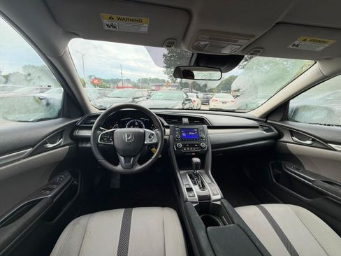 Used 2019 Honda Civic LX image 2