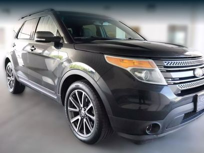 Used 2015 Ford Explorer XLT w/ Equipment Group 202A