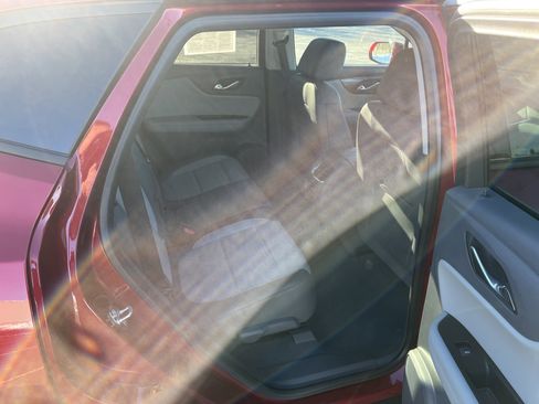 Used 2019 Chevrolet Blazer LT image 17