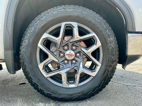 Used 2021 GMC Sierra 1500 SLT AWD/4WD image 19