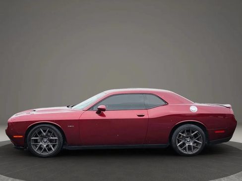 Used 2017 Dodge Challenger R/T Plus RWD image 2