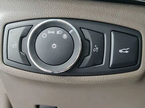 Used 2017 Lincoln MKC Reserve image 24