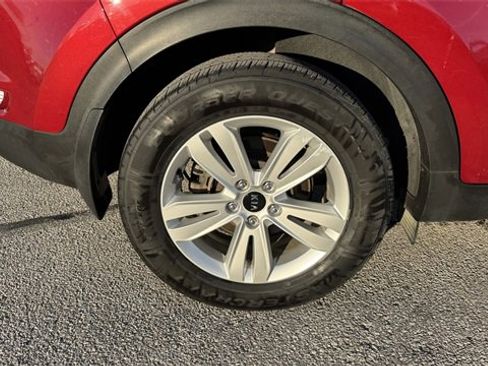 Used 2017 Kia Sportage LX w/ LX Popular Package image 8