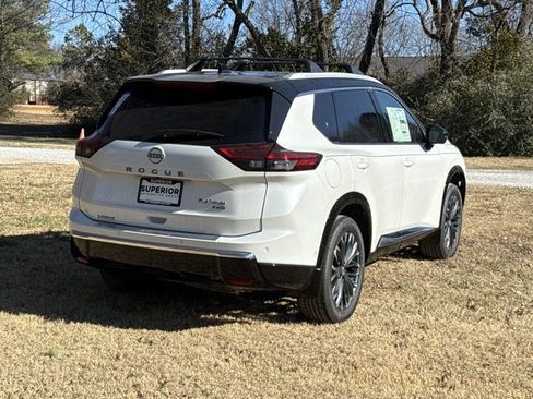 New 2026 Nissan Rogue Platinum w/ Platinum Premium Package image 3