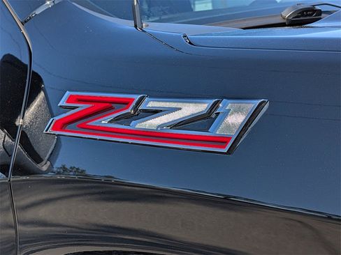 Used 2025 Chevrolet Silverado 1500 LT Trail Boss w/ LT Trail Boss Premium Package image 12