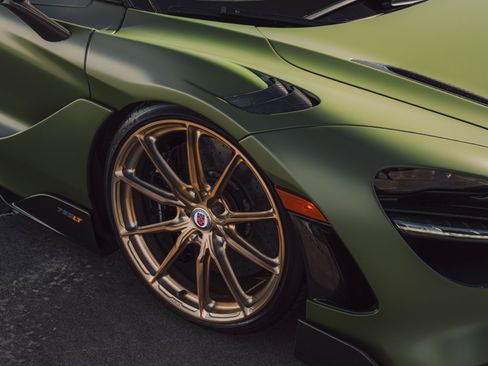 Used 2022 McLaren 765LT image 9