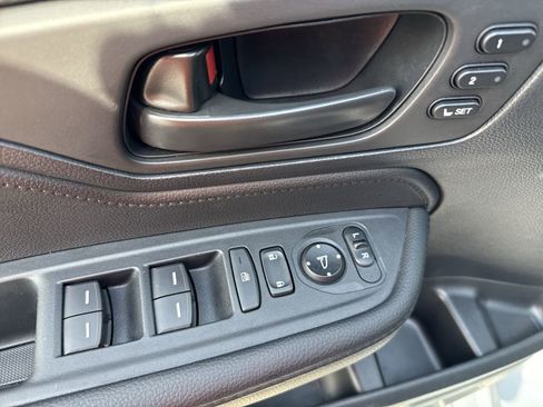 Used 2025 Honda Odyssey Sport-L image 15