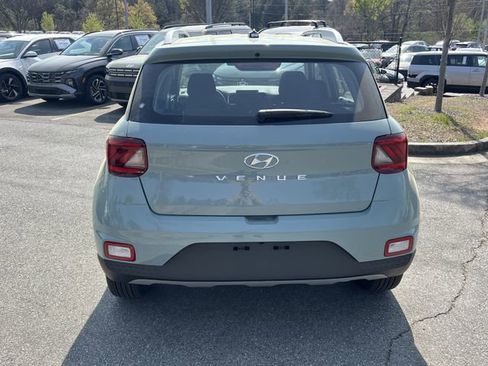New 2026 Hyundai Venue SEL FWD image 6