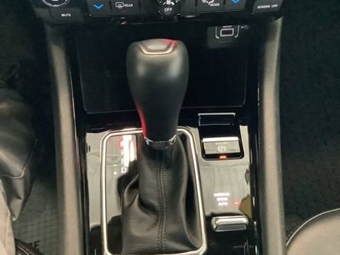 Certified 2025 Jeep Compass Latitude w/ Convenience Group AWD/4WD image 20