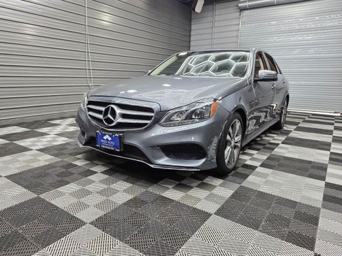 Used 2016 Mercedes-Benz E 350 Sedan image 46