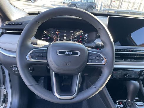 Used 2024 Jeep Compass Limited AWD/4WD image 16