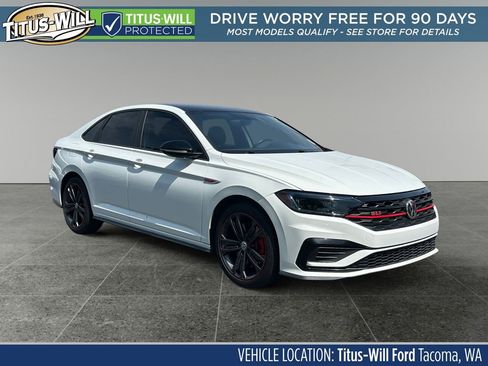 Used 2019 Volkswagen Jetta GLI FWD image 1