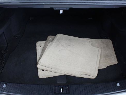 Used 2011 Mercedes-Benz E 350 Sedan image 17