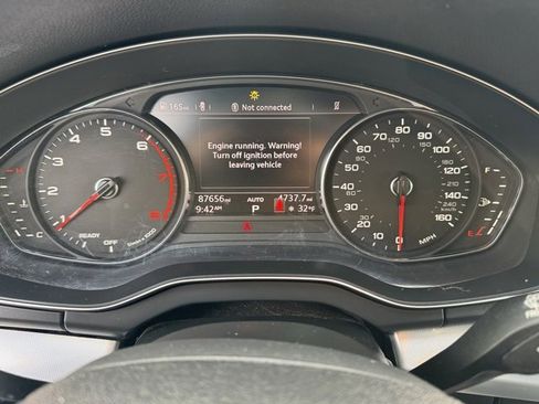 Used 2020 Audi Q5 Premium w/ Titanium Sport Package image 15