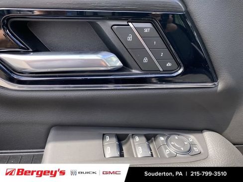 New 2026 GMC Yukon Denali w/ Denali Reserve Package AWD/4WD image 25
