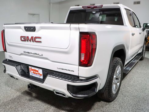 Used 2022 GMC Sierra 1500 Denali image 7