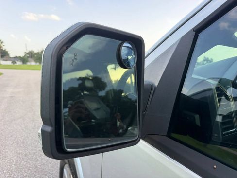 Used 2016 Ford F150 Lariat w/ Equipment Group 502A Luxury AWD/4WD image 23