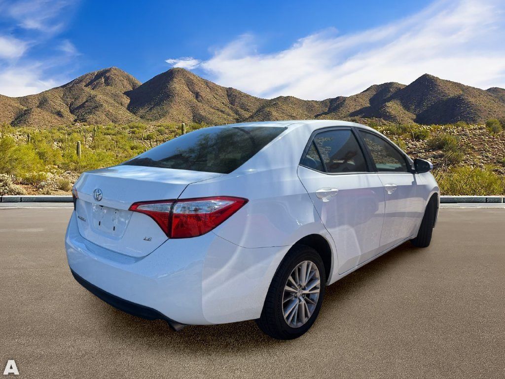 Used 2015 Toyota Corolla LE FWD image 4