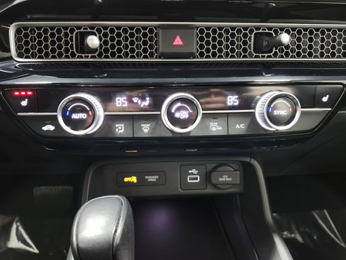 Used 2022 Honda Civic EX image 30