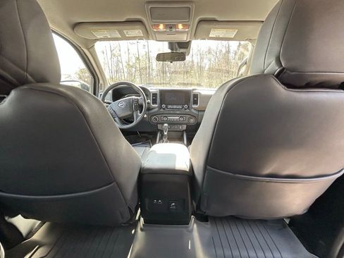 Used 2022 Nissan Frontier SV image 21