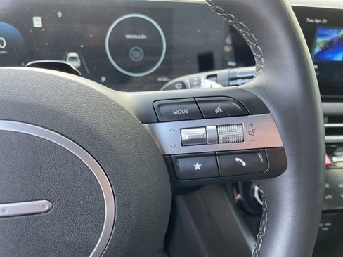 Used 2025 Hyundai Santa Cruz Limited image 19