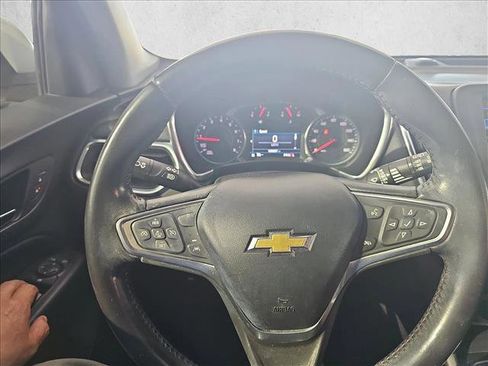 Used 2022 Chevrolet Equinox LT image 13