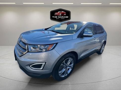 Used 2017 Ford Edge Titanium w/ Equipment Group 301A AWD/4WD image 2