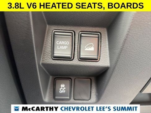 Used 2025 Nissan Frontier SV w/ SV Convenience Package image 13