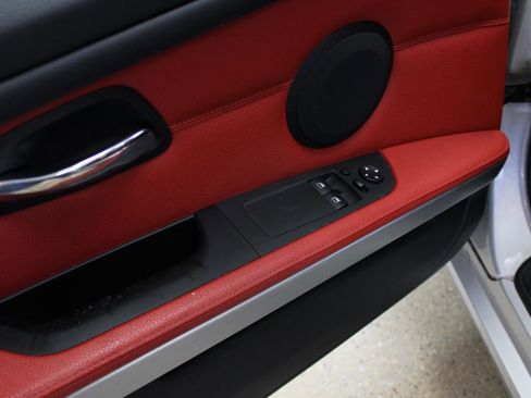 Used 2009 BMW 335i Coupe image 28