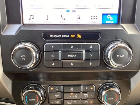 Used 2019 Ford F150 Lariat image 54